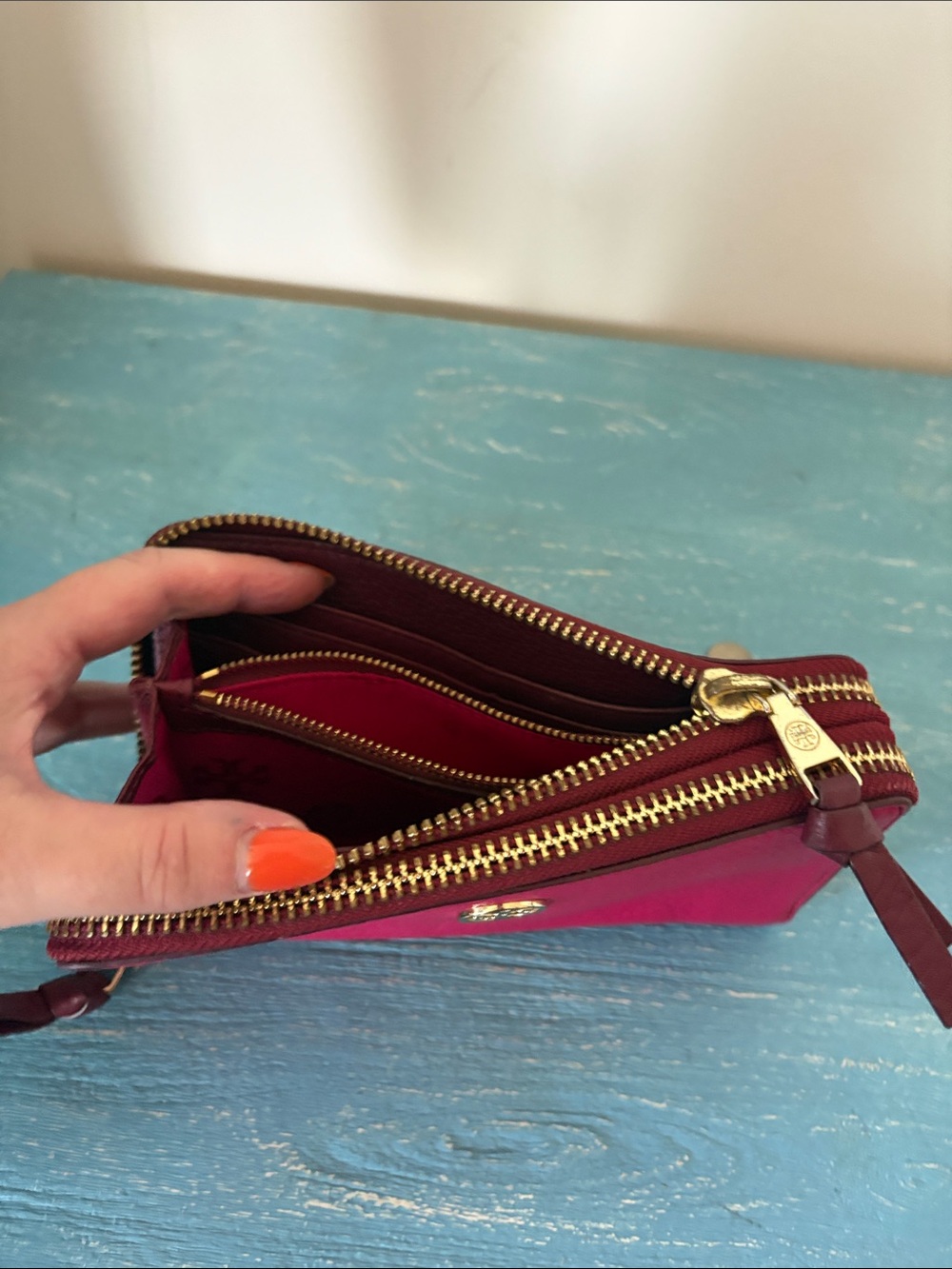 Fair condition Tory Burch wallet - Picture 8 of 11